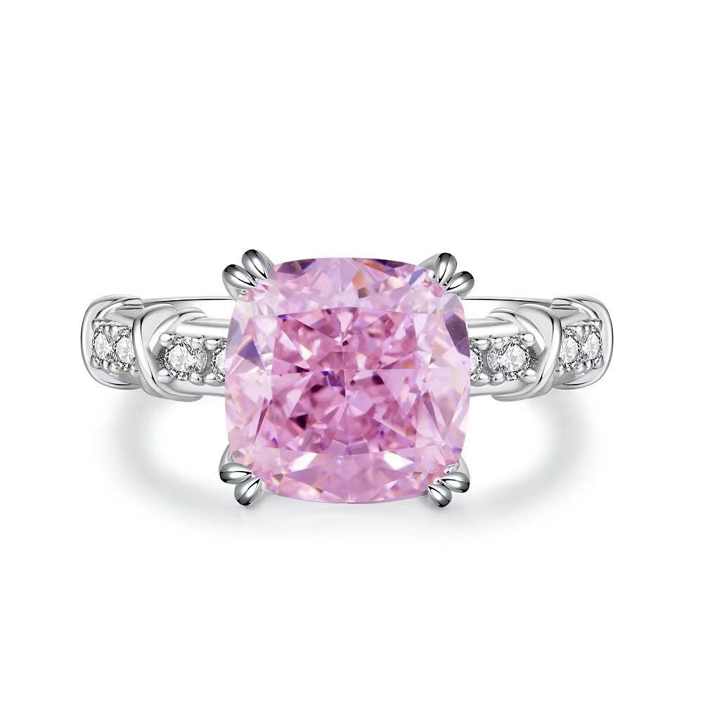 Pink diamond ring, simple cross-shaped ring, four-prong square diamond ring for women, simple and stylish.