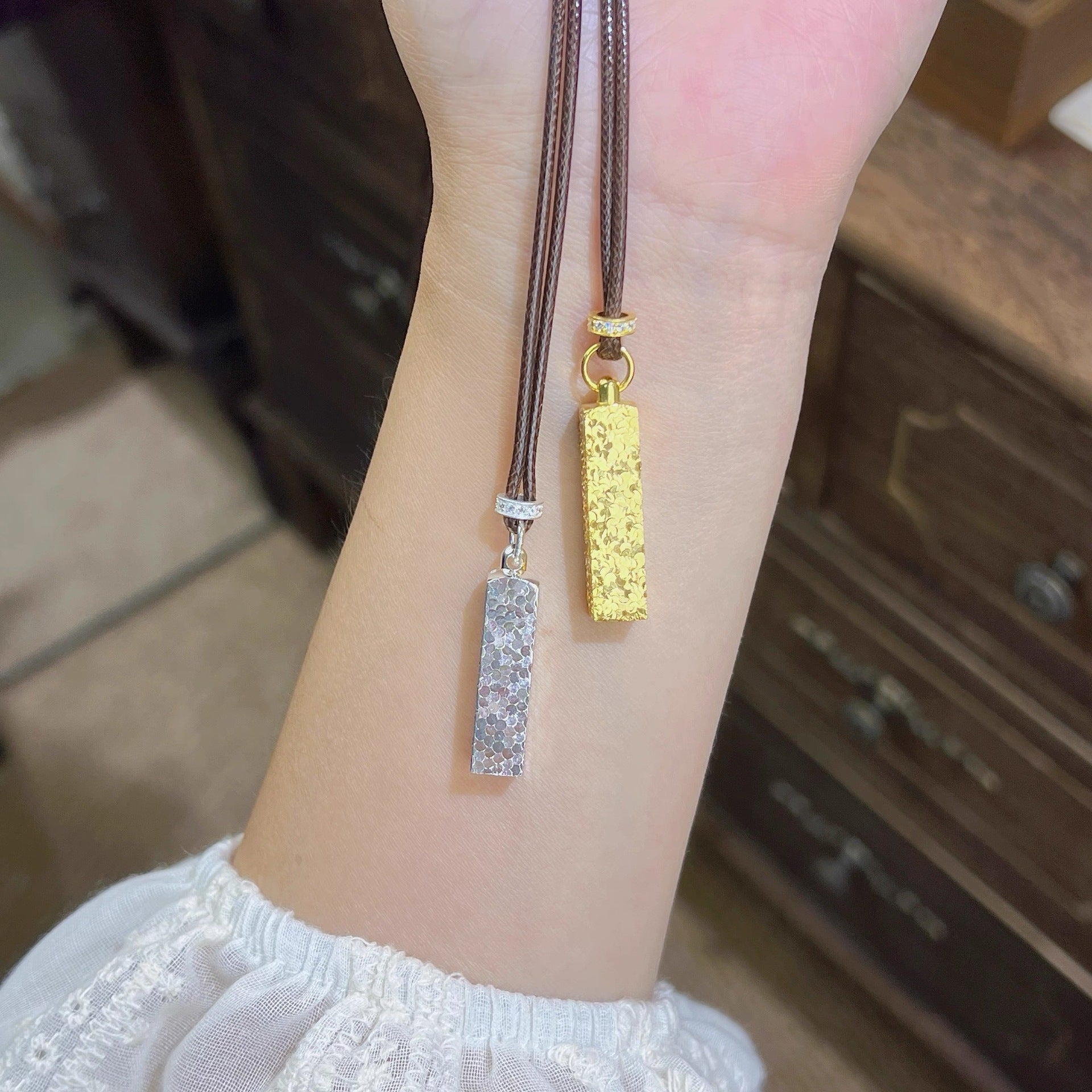 Shattered Ice Crystal Silver Necklace for Women, 999 Sterling Silver, Sweater Chain, Autumn/Winter, Light Luxury, Elegant, High-End, Niche Style