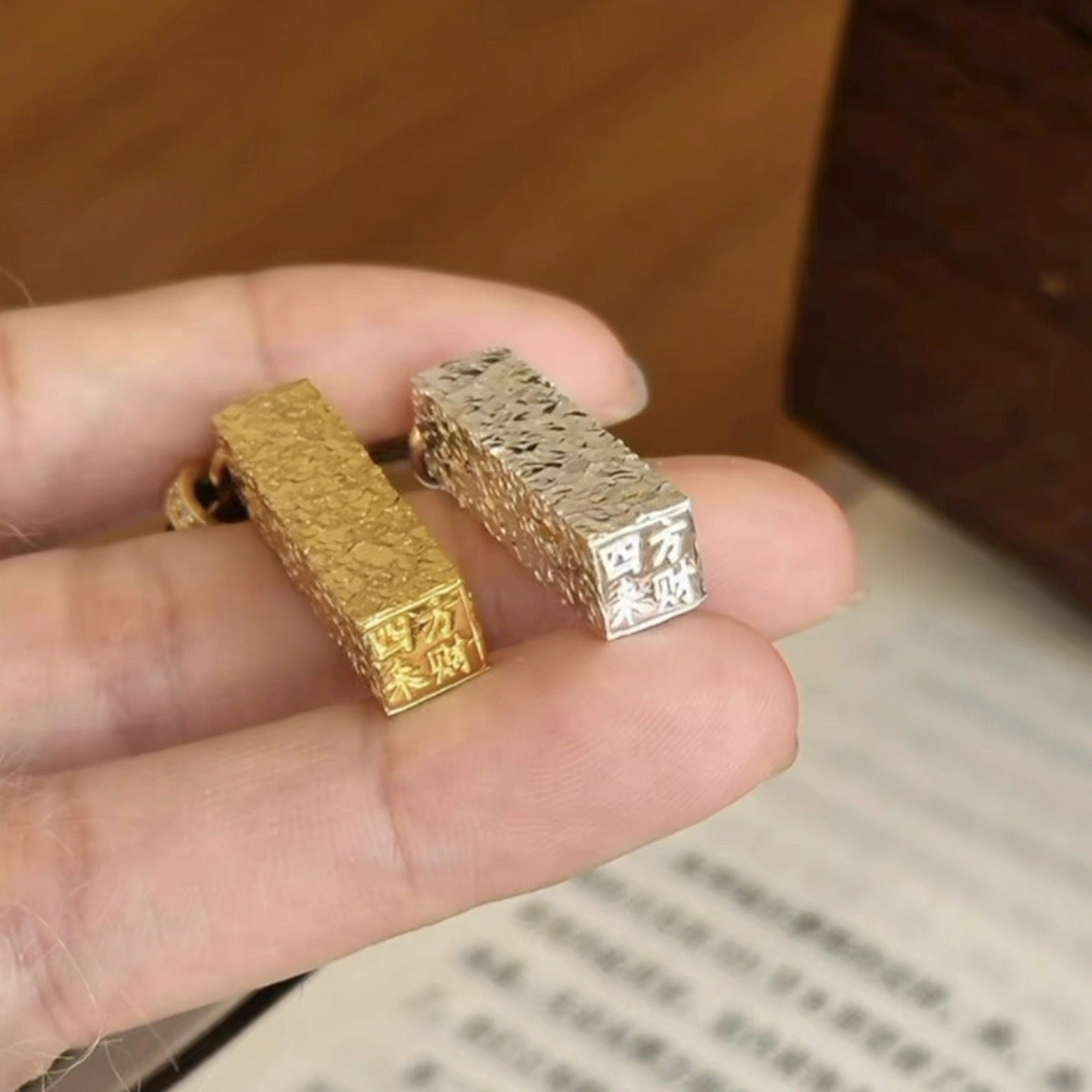 Shattered Ice Crystal Silver Necklace for Women, 999 Sterling Silver, Sweater Chain, Autumn/Winter, Light Luxury, Elegant, High-End, Niche Style